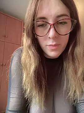 MommmyYummy live sex cam