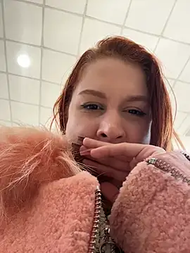 RosieSecret live sex cam