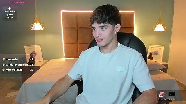 AlejooTwink live sex cam