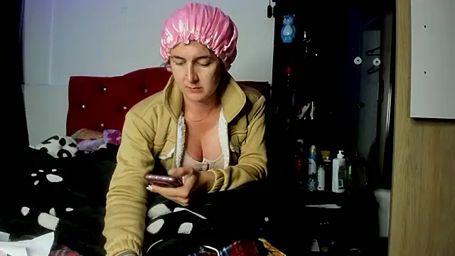 Sweet-Suck69 live sex cam