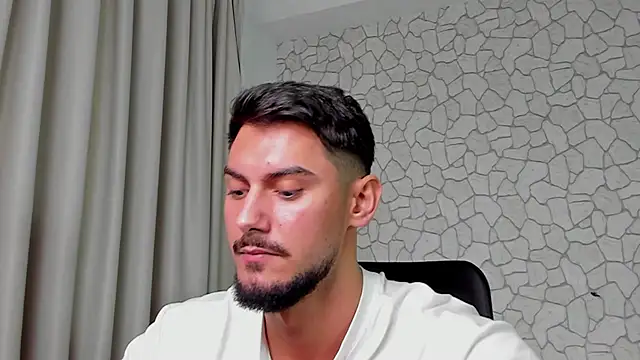 ClintMasters live sex cam