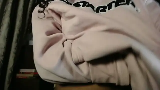 Hathorlove live sex cam