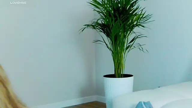 Miss_Magic_Eyes_ live sex cam