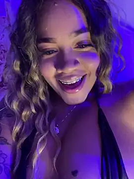 riri_brunnete live sex cam