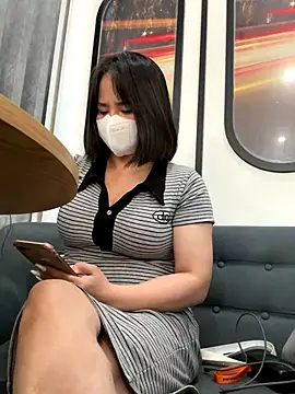 May-Squirt live sex cam