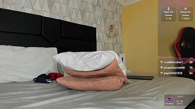 JustinePerry live sex cam