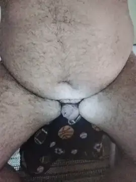 Leocesar37 live sex cam