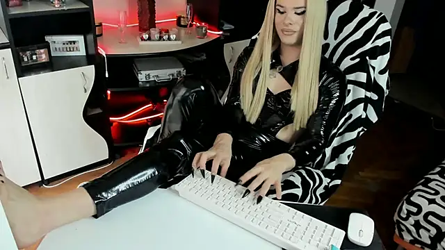 EvelynLexy live sex cam