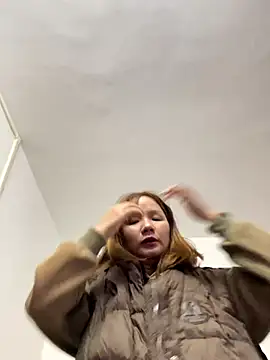 yiyi0316 live sex cam