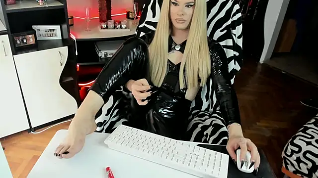 EvelynLexy live sex cam