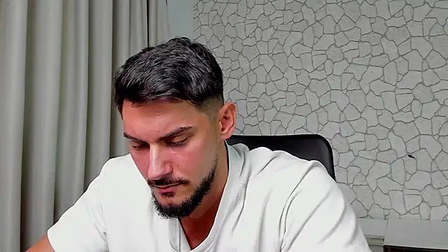 ClintMasters live sex cam