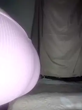 yaraa49 live sex cam