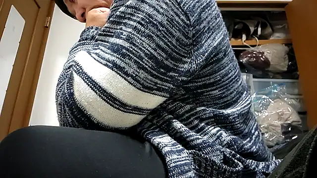 07YUKIO live sex cam