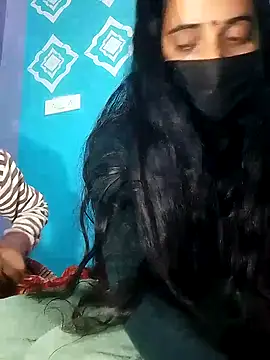 bold-couple live sex cam