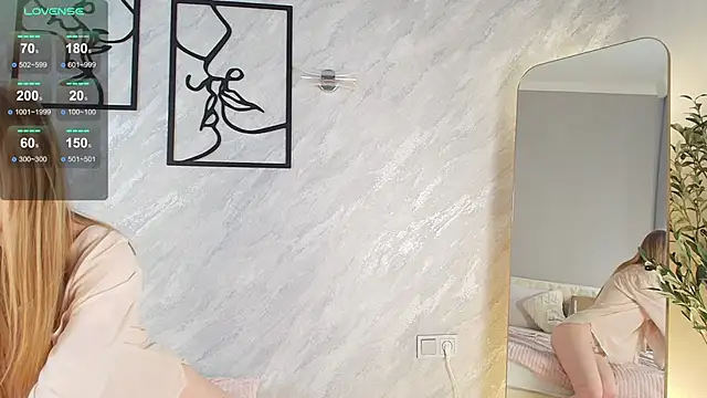 LiandraNelson live sex cam