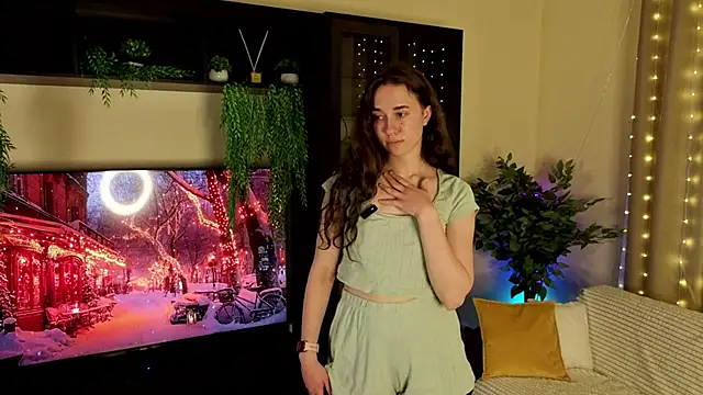 SudieNatera live sex cam