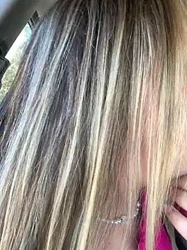 Mona_Plus live sex cam