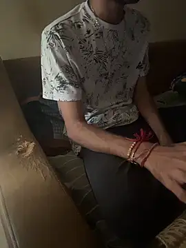 Mumbai_guyy live sex cam