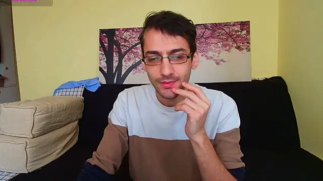 HungEddy live sex cam