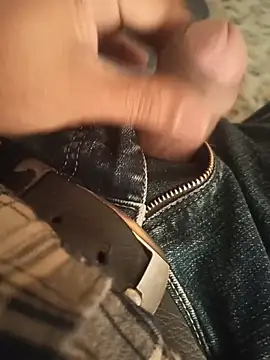 Gujjuuboys live sex cam