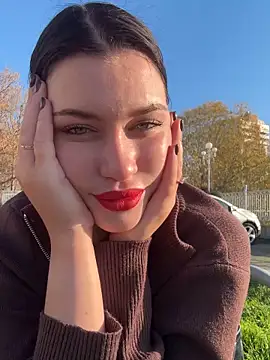 KikiWatson live sex cam