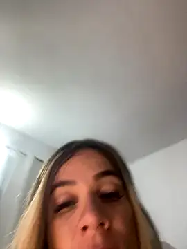 lanahot-77 live sex cam