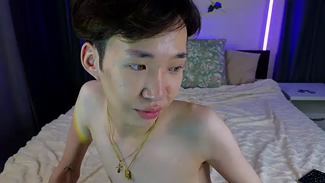 islendtakumi live sex cam
