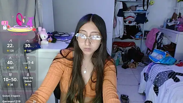 Nanylux live sex cam