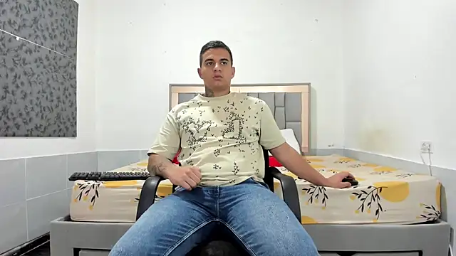 simookeler live sex cam