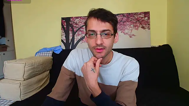 HungEddy live sex cam