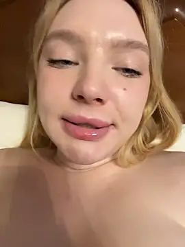 AmmyHot live sex cam