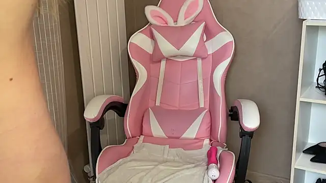 lucie_mehott live sex cam