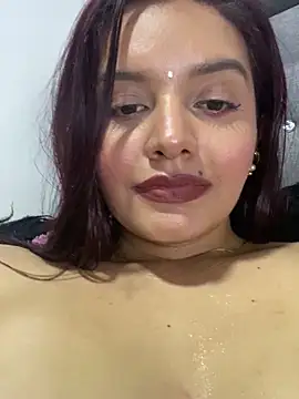 Melanyprada live sex cam