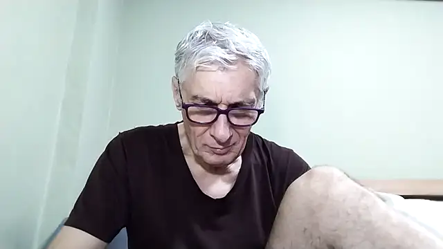 BIGUNCUTHARDCOCK live sex cam