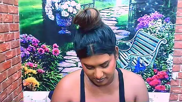 IndianChocolatepie4u live sex cam