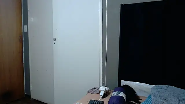 Sugarbabe242 live sex cam