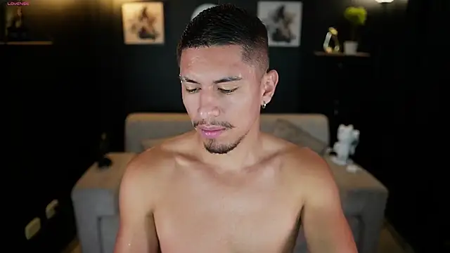 Aaronfox_x live sex cam