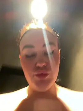 KiraSunshine live sex cam