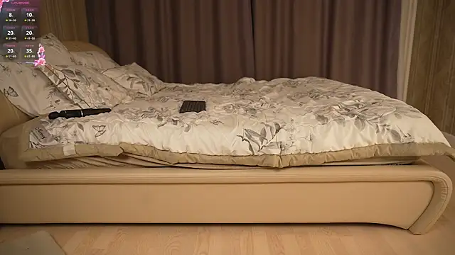 IsabellaTorrance live sex cam