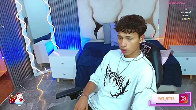 Ette_tay live sex cam