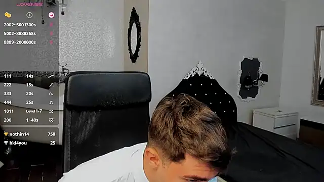 WilsonJules live sex cam