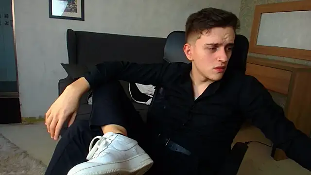 FelixStarkk live sex cam