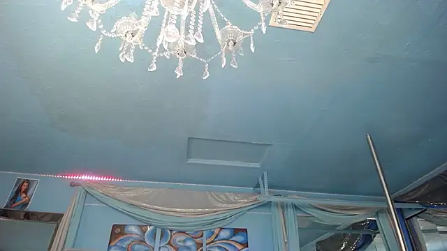 ADRIANNA_FOX live sex cam