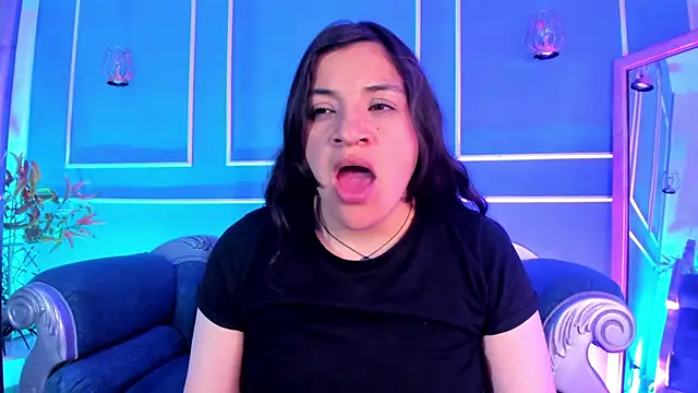 TaraTaylorr live sex cam