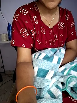 Telugu-Rowdy-pilla live sex cam