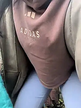 KikiXRed live sex cam