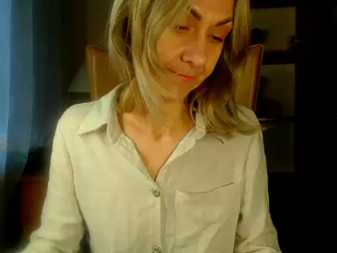 Tanya6547 live sex cam