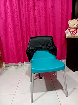 SluttyMilf79 live sex cam