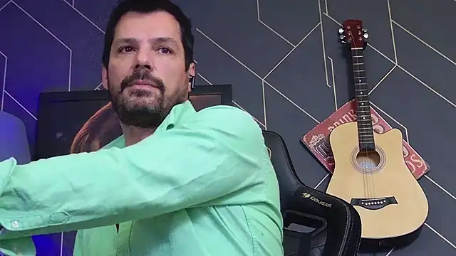 ChrisKox live sex cam