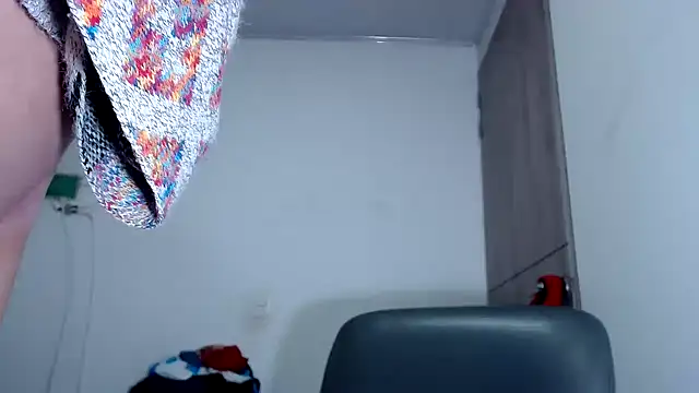 SOPHIA_SQUIRTPUSSY live sex cam